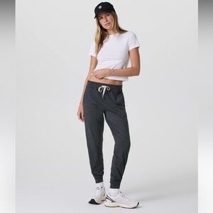 Vuori Performance Jogger